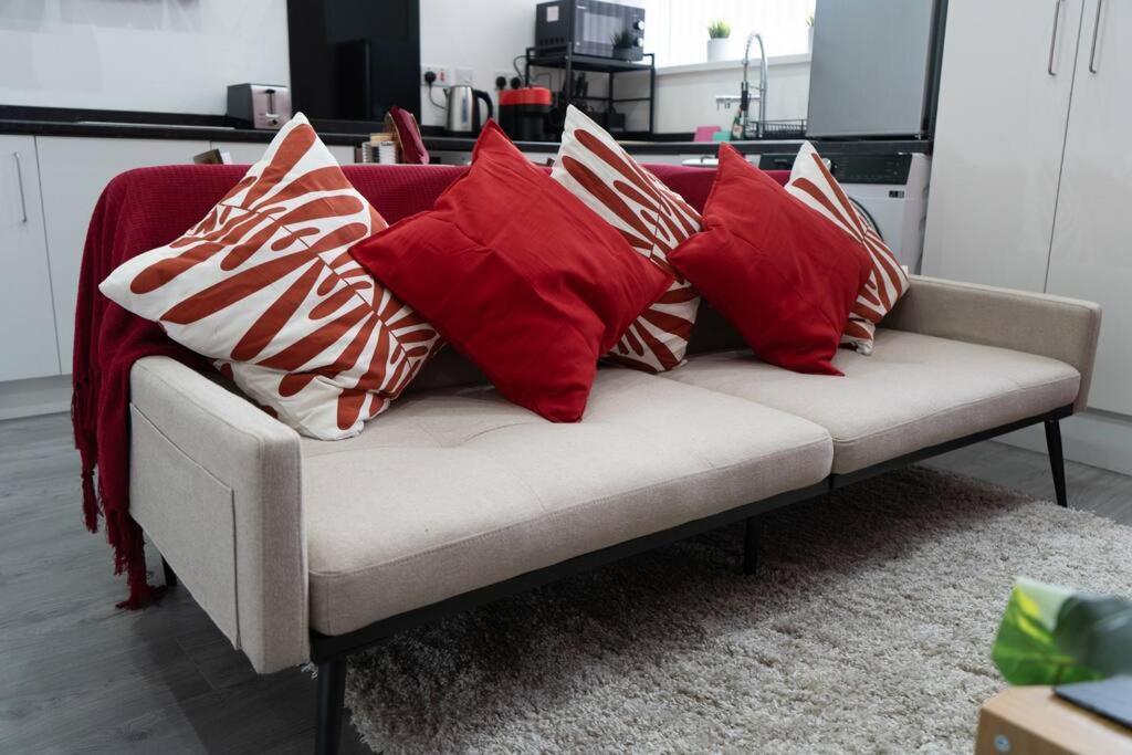 Stylish 1 Bed Apartment In Newly Refurbished Building W/ Parking & Wi-Fi Birmingham Eksteriør billede